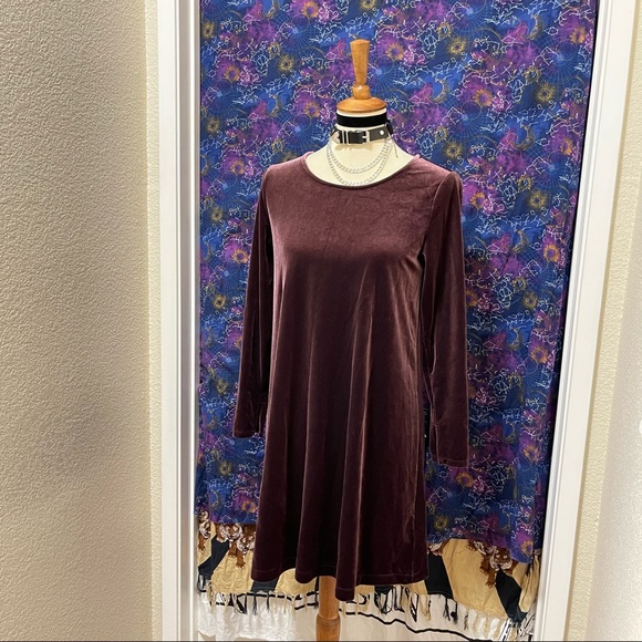 🌈 Lovely chocolate velvet dress - Picture 4 of 10